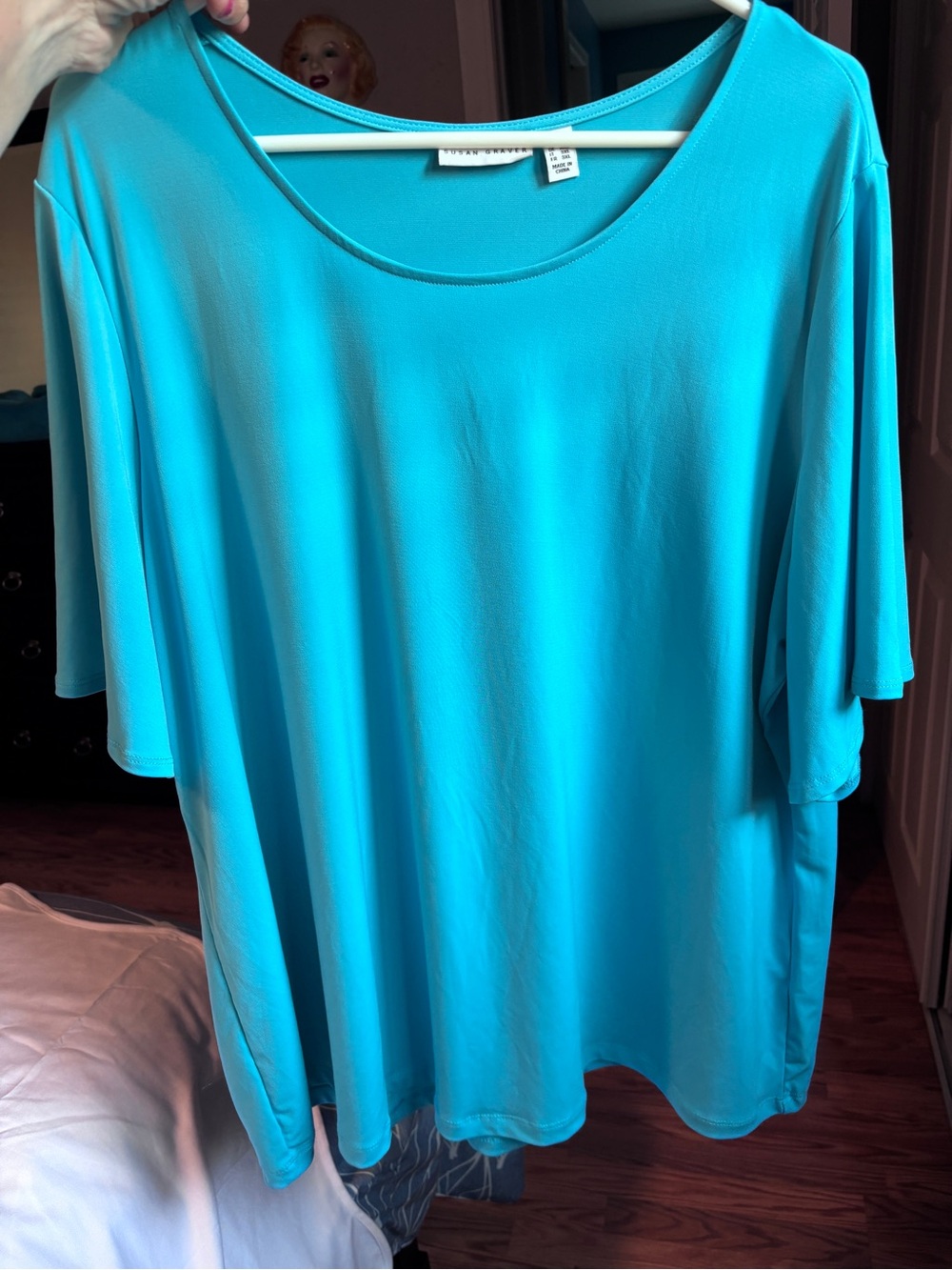 Susan Graver Scoopneck blouse. Woman’s 2X